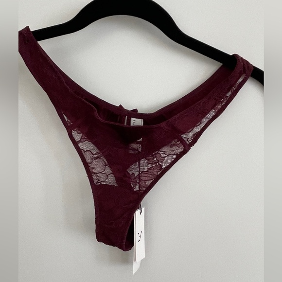 NWT Fleur du Mal Magnolia Lace Thong, Mulberry color, Size 3 (Medium) - Picture 10 of 13